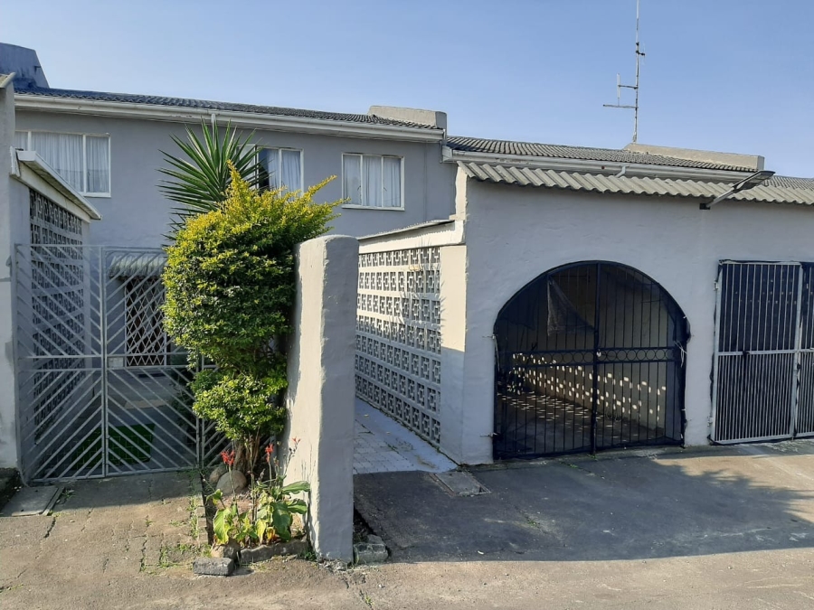 3 Bedroom Property for Sale in Cambridge West Eastern Cape